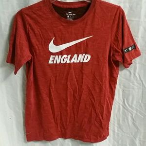 💚 red nike Boys active shirt💚